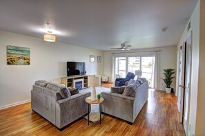 تلفزيون، مدفأة