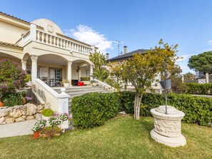 Property grounds - Bon repos by Interhome (Cunit)