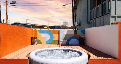 Stylish "NEW" Home- Hot Tub - Near Downtown, PHX Airport, and ASU