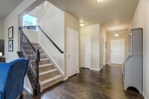 Interior - Clear Estate! Spacious Retreat with BBQ & Views (Colorado Springs)