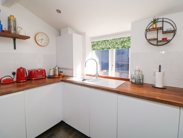 Fridge, microwave, dishwasher, toaster