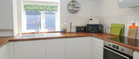 Cottage | Interior