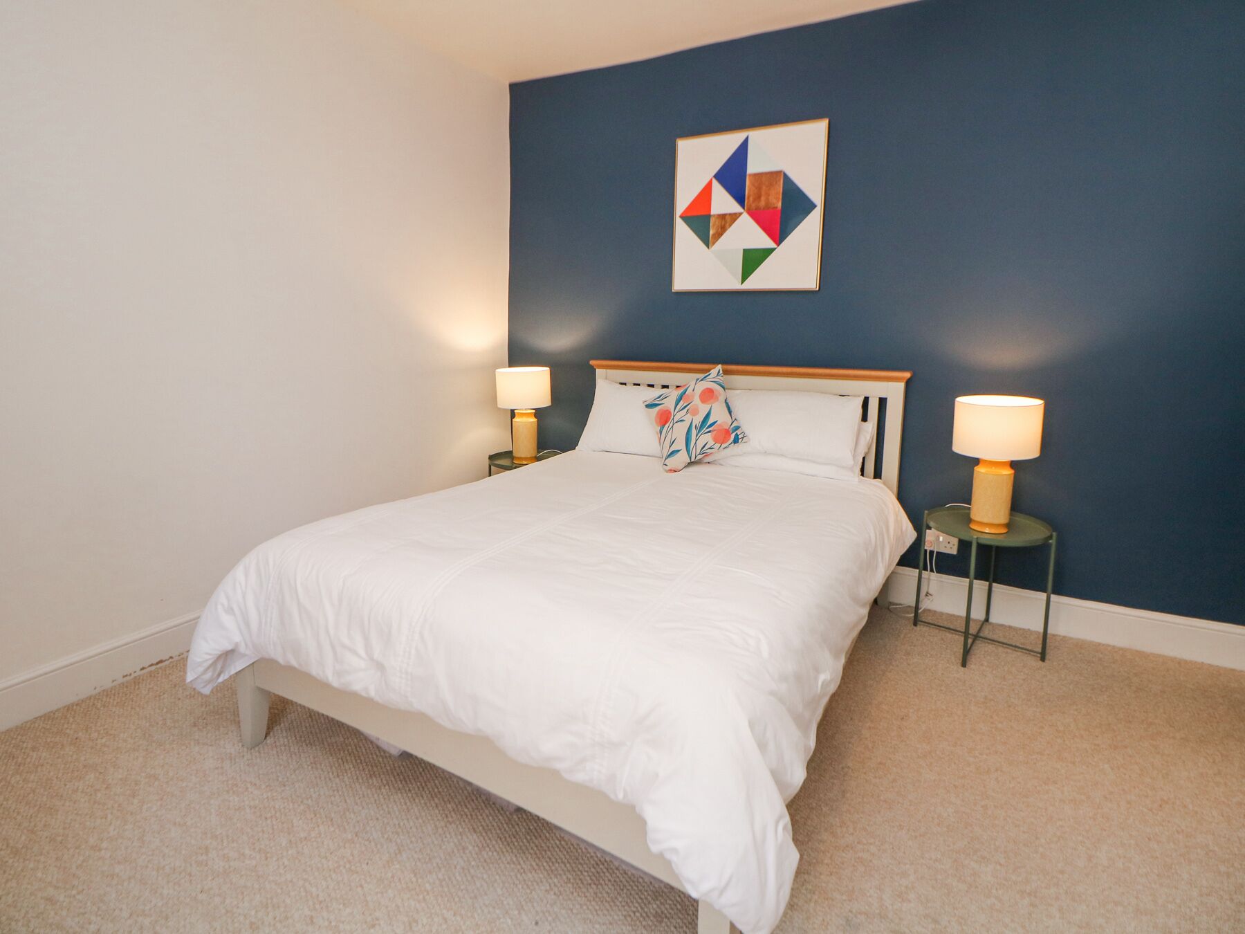 2 bedrooms, individually decorated, individually furnished, free WiFi