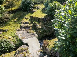 Cottage | Property grounds
