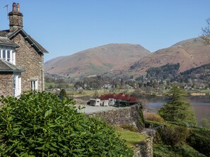 Cottage | Property grounds