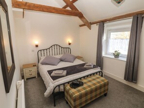 2 bedrooms, individually decorated, individually furnished, free WiFi - Mews Cottage (Tintagel)