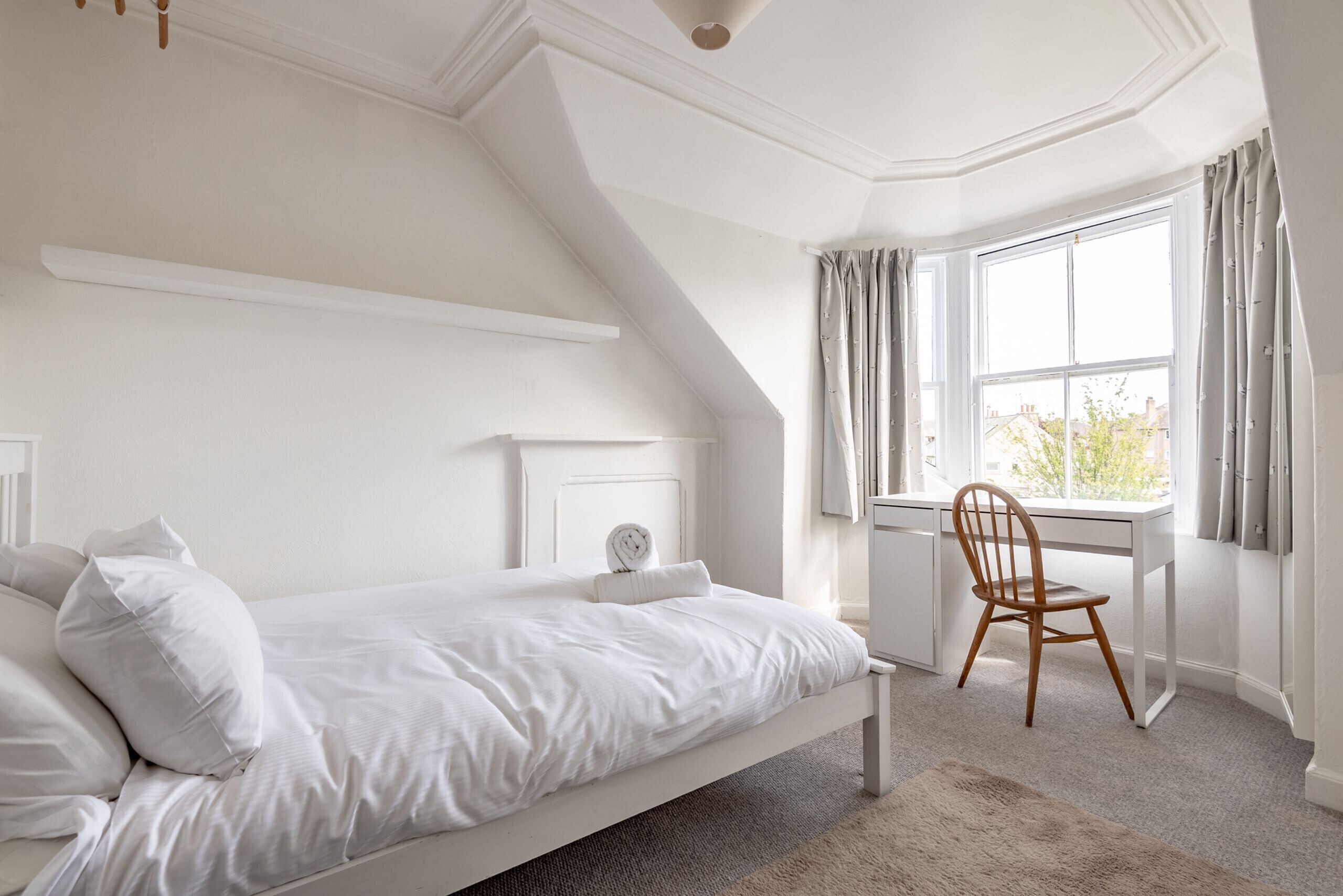 2 bedrooms, iron/ironing board, WiFi (free), bed sheets