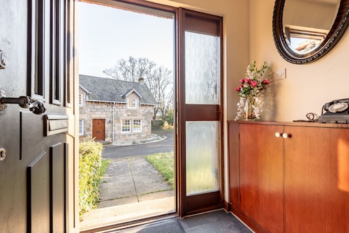 Dempster Court (No 10 )