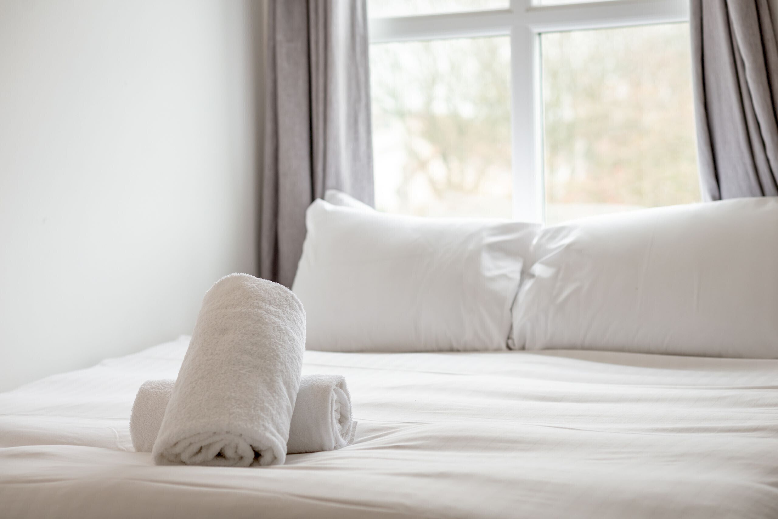 3 slaapkamers, een strijkplank/strijkijzer, gratis wifi, beddengoed