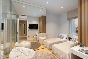 4 Schlafzimmer, Bügeleisen/Bügelbrett, Internetzugang, Bettwäsche