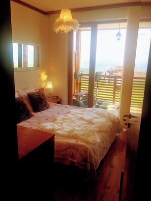 1 bedroom, iron/ironing board, WiFi, bed sheets - Bansko Bulgaria - 1-bedroom Suite Condo With Mountain View (Bansko)