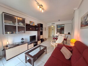 Unclassified image, 2 of 38, button