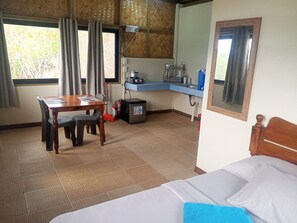 1 chambre, bureau, Wi-Fi, draps fournis