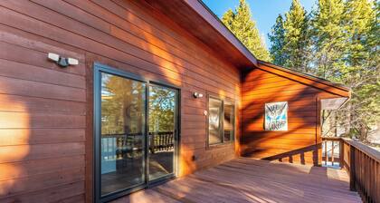 Views + Mins to Skiing, Lake, & Incline Village | Incline Serenity by AvantStay