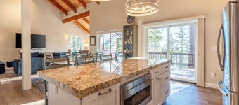 Views + Mins to Skiing, Lake, & Incline Village | Incline Serenity by AvantStay