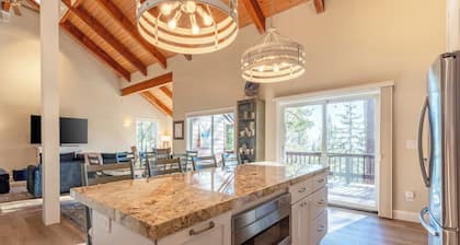 Views + Mins to Skiing, Lake, & Incline Village | Incline Serenity by AvantStay