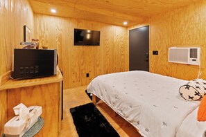 1 slaapkamer, een strijkplank/strijkijzer, reisbedje, gratis wifi