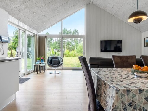 "Sunna" - 1.2km from the sea by Interhome