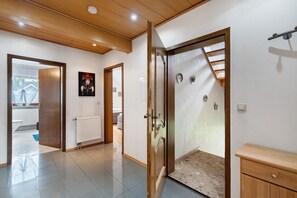 Interior - Apartment 'Serr' with Balcony and Wi-Fi (Lauf)