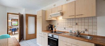 Apartment 'Serr' with Balcony and Wi-Fi