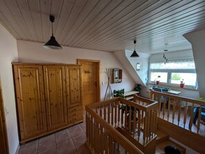 Interior - Apartment 'Ferienwohnung Dorfprozelten' with Balcony and Wi-Fi (Dorfprozelten)