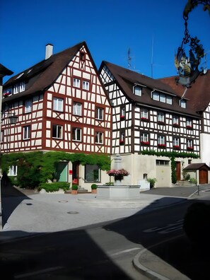 Exterior - In the Half-Timbered House "Neustadt" Apartment 2 – 5 Minutes to the Lake (Überlingen)