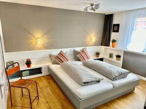 2 soverom, strykejern/-brett, wi-fi (inkludert) og sengetøy