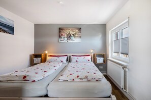 1 bedroom, free WiFi, bed sheets