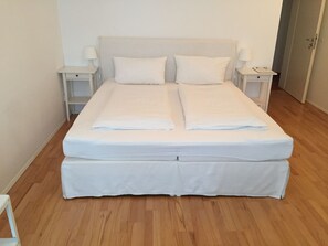 1 habitación, wifi gratis y ropa de cama