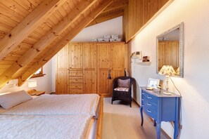 1 Schlafzimmer, Bügeleisen/Bügelbrett, Bettwäsche