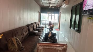 Bruser, gratis toiletartikler, håndklæder, Sæbe