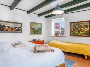 5 bedrooms, internet