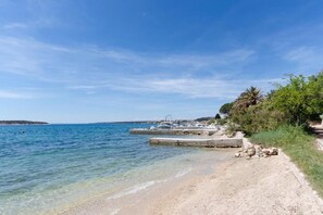 Beach nearby - Studio in Rab near Sandy Beach (Rab)