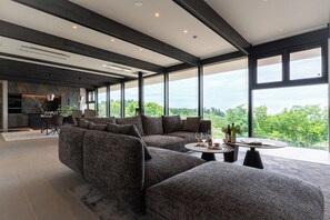 Condo, không hút thuốc, quang cảnh đồi núi (BONBORI) | Khu phòng khách