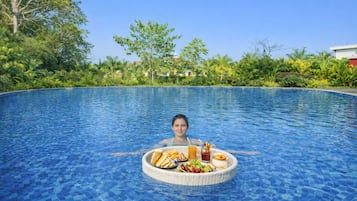 Seasonal outdoor pool