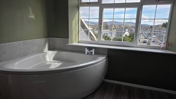Habitación de lujo doble, vistas a la colina | Baño