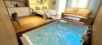 ซานเซนโซ ดีลักซ์ อพาร์ตาเมนโตส