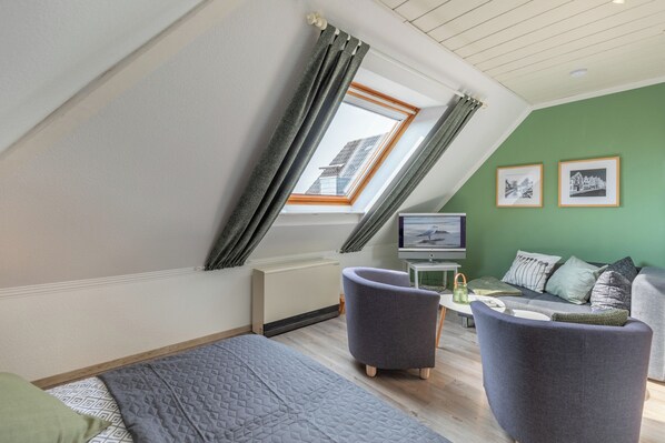 2 bedrooms, free WiFi