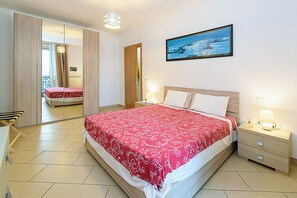 1 Schlafzimmer, Bügeleisen/Bügelbrett, Bettwäsche