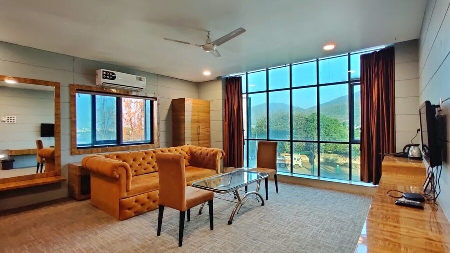 Hotel Prashant International