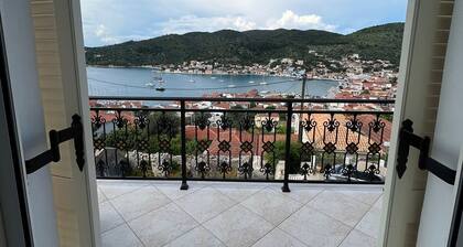 3-bedroom house in charming Ithaki with AC, WiFi. Live the Greek dream