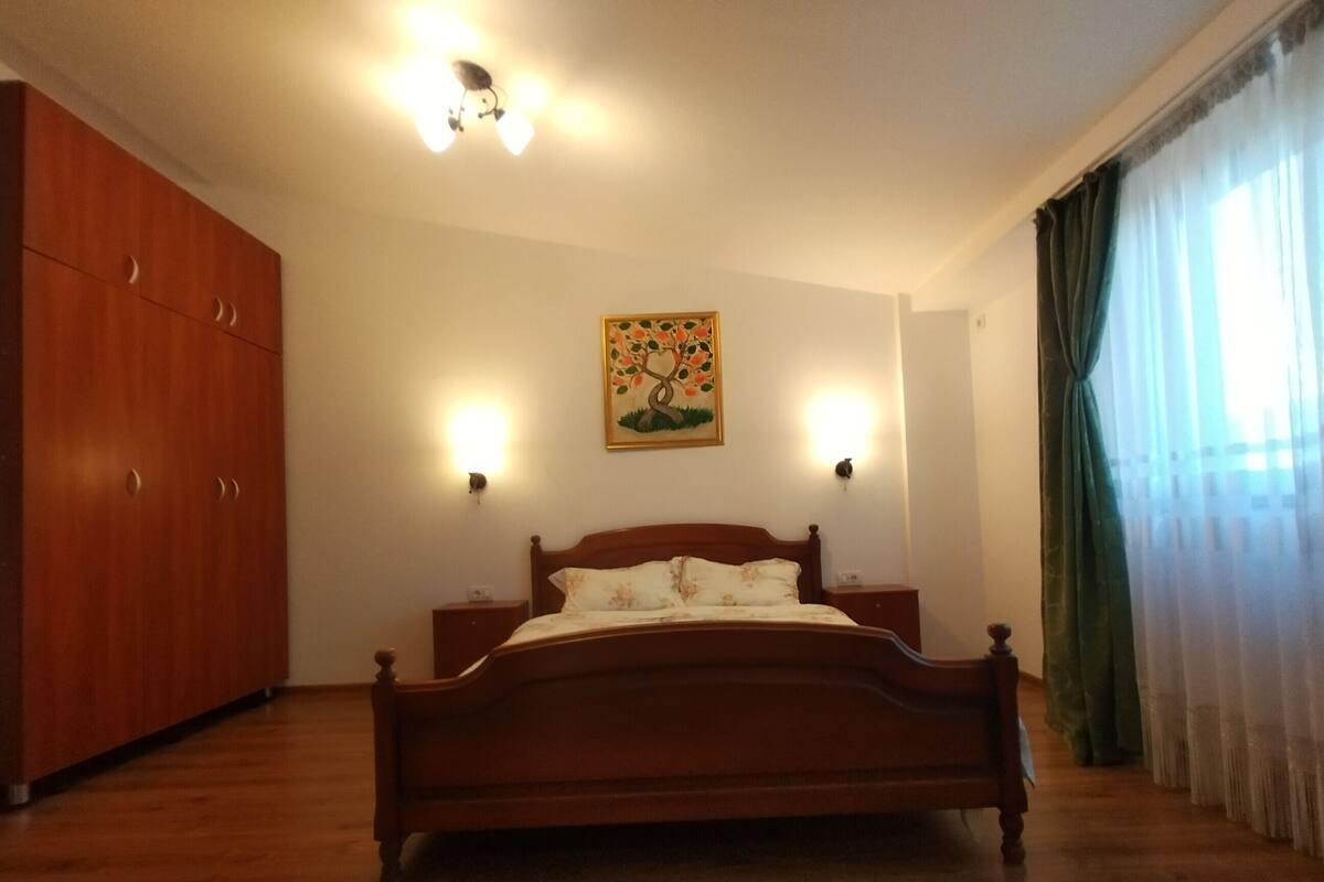 Standard Double Room, Partial Lake View | Desk, WiFi (free)