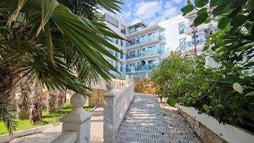 Enceinte de lâhĂ©bergement