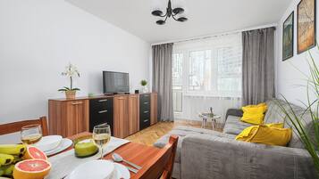Comfort appartement, uitzicht op stad | 1 slaapkamer, verduisterende gordijnen, geluiddichte muren