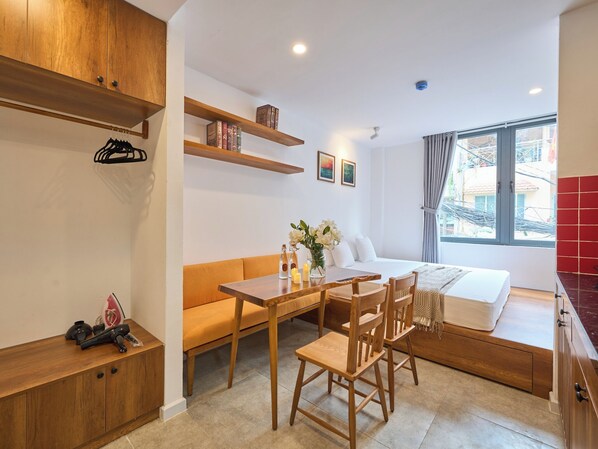 Basic Apartment, Balcony, City View - Nesta Boutique Apartment - Saigon (Ho Chi Minh City)