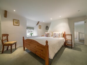 4 Schlafzimmer, Bügeleisen/Bügelbrett, Internetzugang, Bettwäsche