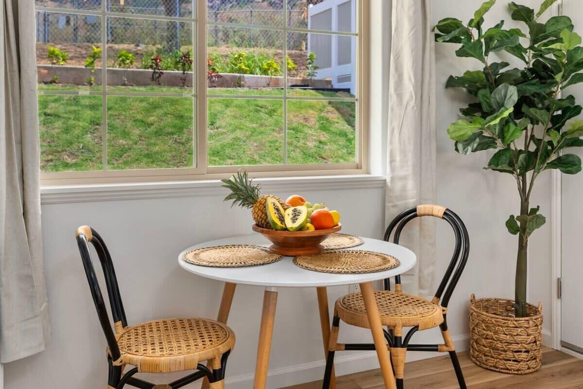 Elite Apartment (1 Bedroom) | In-room dining