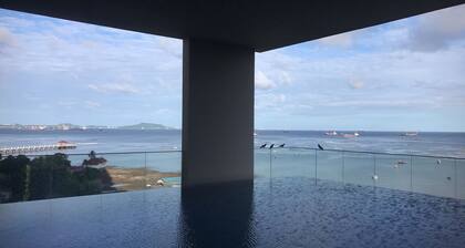 Monthly Rent: Luxurious Condo at Marina Bayfront, Sriracha Thailand