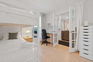 3 bedrooms, desk, iron/ironing board, travel cot