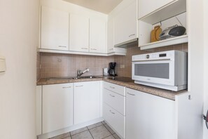 Oven, stovetop